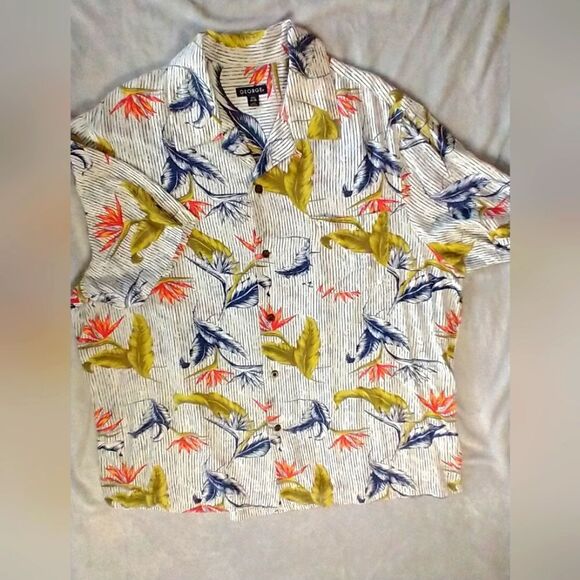 USED Men's Short Sleeve Shirt - Picture 1 of 6